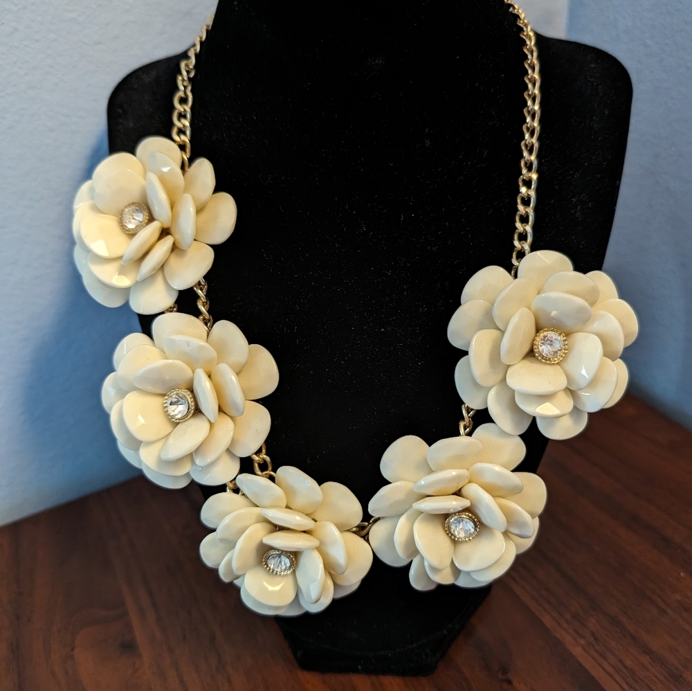 Statement white floral necklace